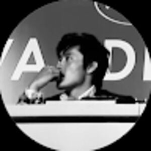 Meet your Posher, Valeria